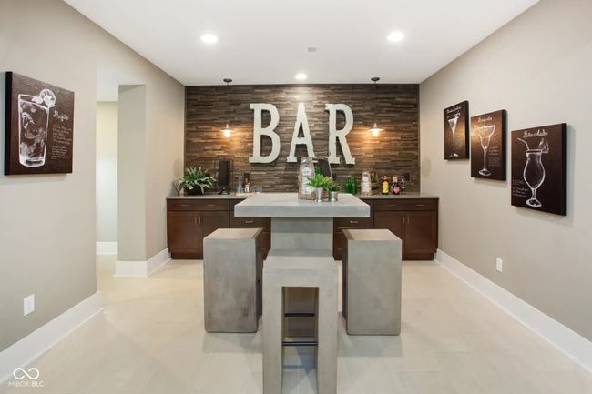 The perfect spot to create your own bar or casual walk-up area for refreshments and snacks-ideal for entertaining guests. | Image 10