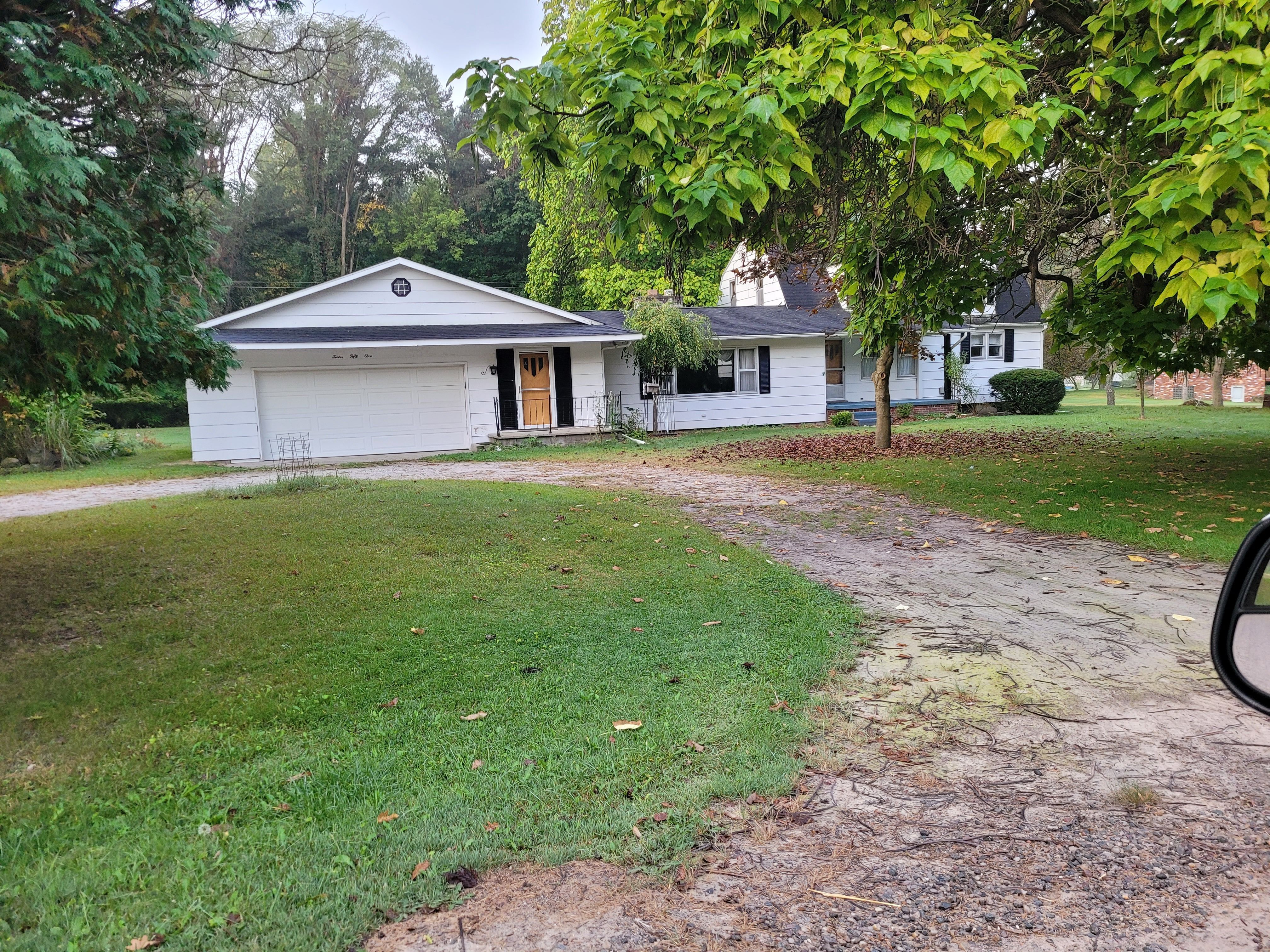 Henderson Rd, Howell, MI 48855