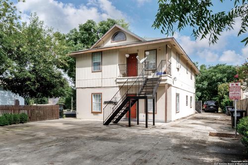 2313 Fresno, San Antonio, TX, 78201-4644 | Card Image