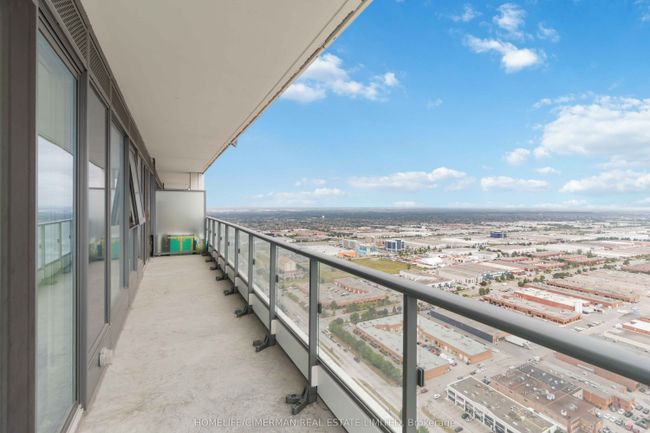 4502 - 5 Buttermill Ave, Condo with 3 bedrooms, 2 bathrooms and null parking in Vaughan ON | Image 28