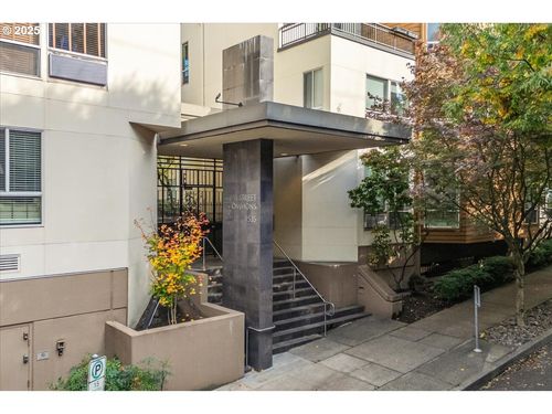 109-1535 Sw Clay St, Portland, OR, 97201-6018 | Card Image