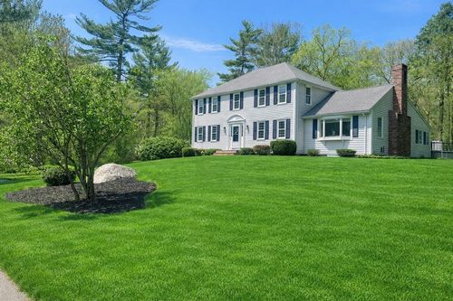 168 Larchmont Ln, Hanover, MA, 02339 | Card Image