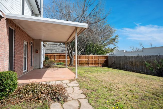 View of backyard patio | Image 38