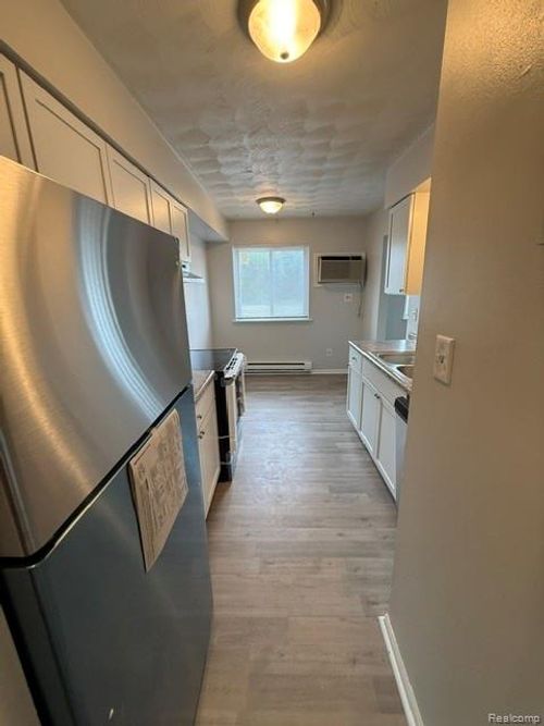 8-208 W Lansing Road, Potterville, MI, 48876 | Card Image