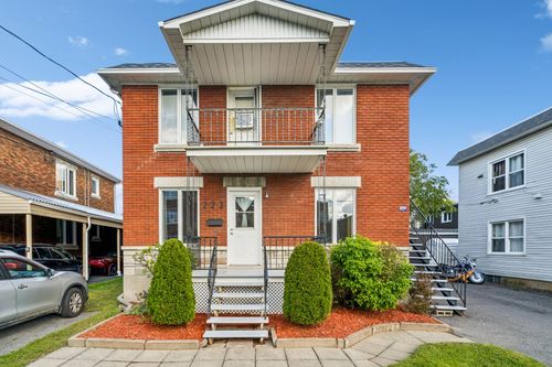 223 Rue Mayrand, Saint Jean sur Richelieu, QC, J3B3L3 | Card Image