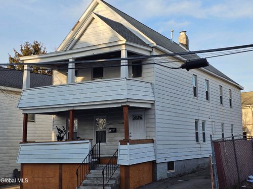 531 Hattie St, Schenectady, NY, 12308-2241 | Card Image