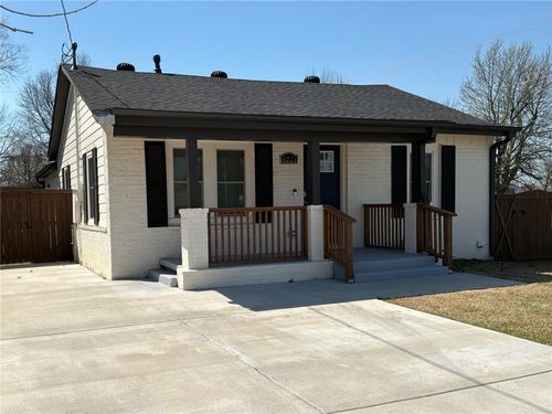 1221 Highland Ave, Springdale, AR, 72764-5247 | Card Image