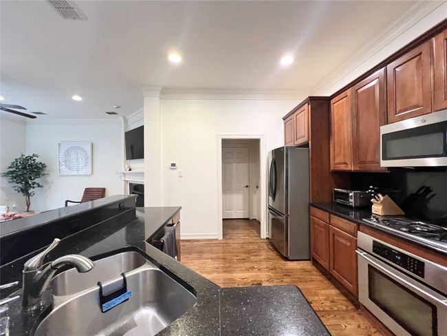APT-7 - 4330 Holland Ave, Townhouse with 3 bedrooms, 4 bathrooms and null parking in Dallas TX | Image 11