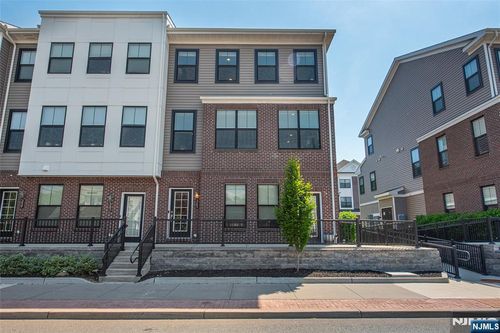363 Main, Little Falls, NJ, 07424 | Card Image