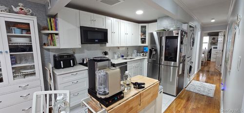 175 Beach 29th St, Far Rockaway, NY, 11691-2038 | Card Image