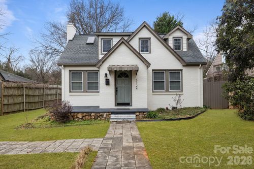 3724 Commonwealth Ave, Charlotte, NC, 28205-6235 | Card Image