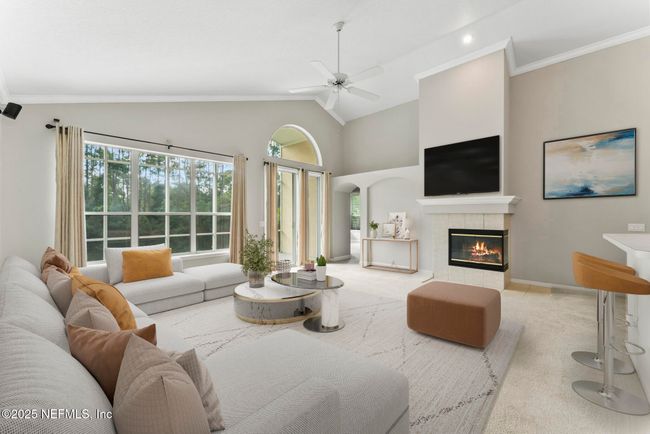 Virtually Staged Living | Image 14