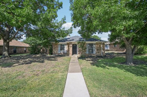 3905 Furneaux Ln, Carrollton, TX, 75007-2459 | Card Image