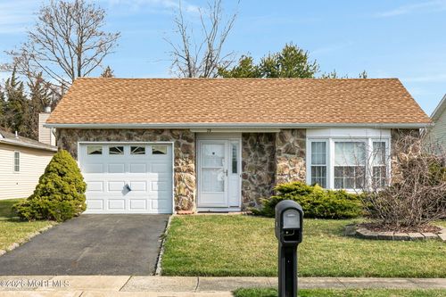 75 Mansfield Dr, Brick, NJ, 08724-4906 | Card Image