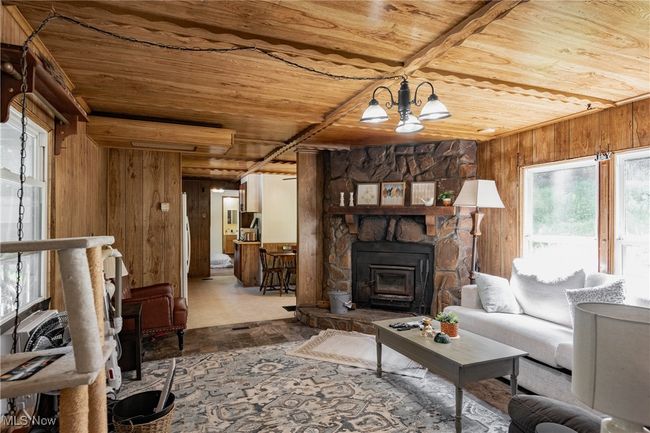 Fireplace with wood burning insert | Image 8