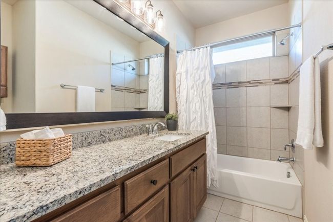 Guest Bathroom | Image 33