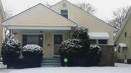 13809 Christine Ave, Garfield Heights, OH, 44105-7053 | Card Image