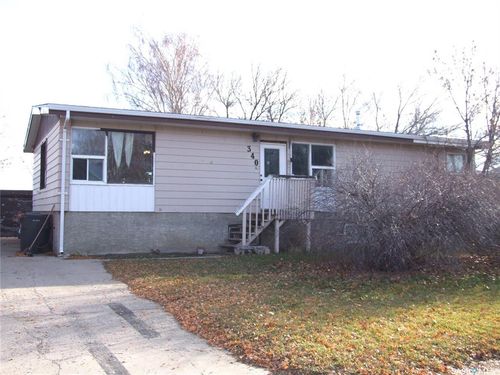 340 Eastview St, Burstall, SK, S0N0E5 | Card Image
