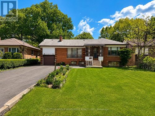 40 Kingswood Rd, Oakville, ON, L6K2E3 | Card Image