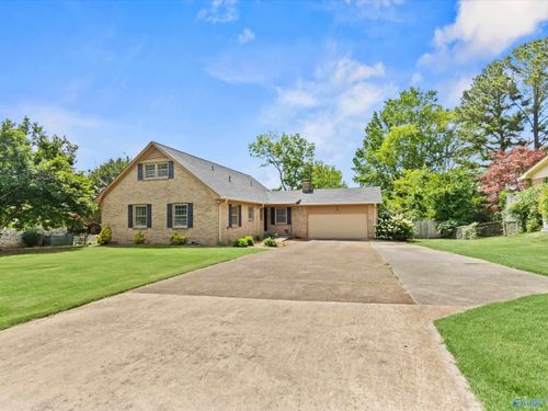 8119 Hillside Ln Se, Huntsville, AL, 35802-4005 | Card Image