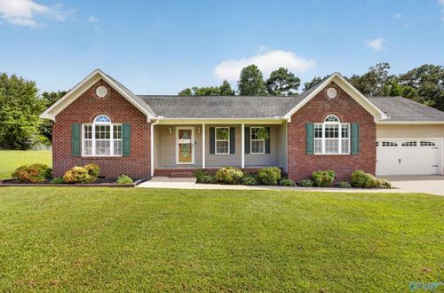 305 Sand Mountain Dr, Rainsville, AL, 35986-6607 | Card Image
