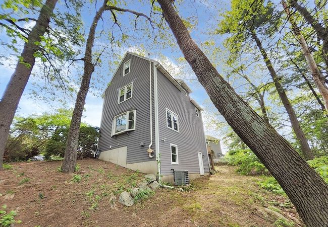 31 Harvard Ct, House other with 3 bedrooms, 2 bathrooms and 2 parking in Dracut MA | Image 5