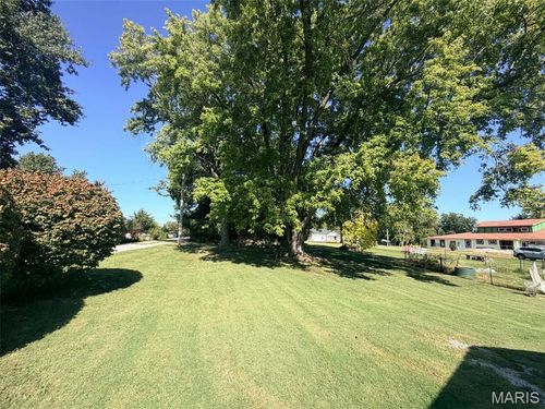 538 Hickory Dale Dr, Saint Charles, MO, 63304-7025 | Card Image
