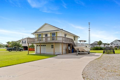112 Dolphin Bay Est, Cedar Point, NC, 28584-8068 | Card Image