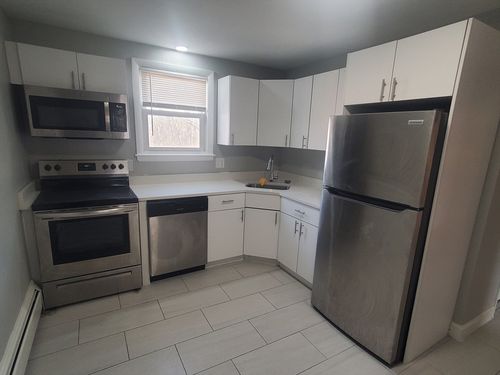 apt-6-433B Sea St, Quincy, MA, 02169-2730 | Card Image