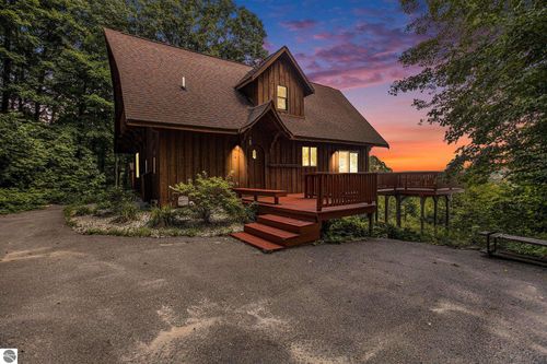 6004 Heideldorf Ln, Bellaire, MI, 49615-9165 | Card Image