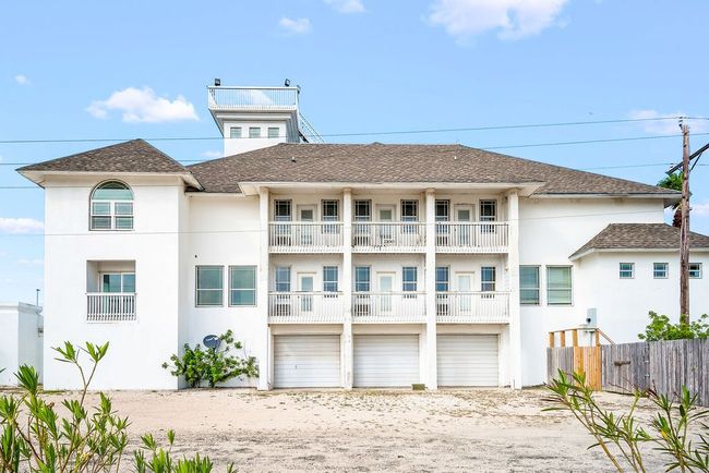 2100 E Highway 361, House other with 14 bedrooms, 15 bathrooms and null parking in Aransas Pass TX | Image 33