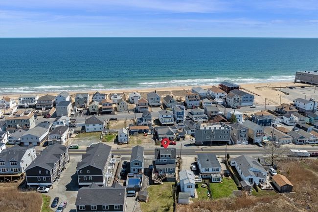 APT-1 - 67 N End Blvd, Condo with 2 bedrooms, 1 bathrooms and 2 parking in Salisbury MA | Image 35