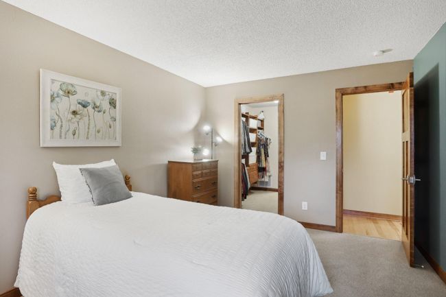 13-web-or-mls-Plymouth Blvd 318-013.jpg | Image 14