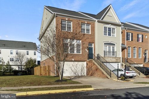 6910 Stanwick Sq, GAINESVILLE, VA, 20155-4423 | Card Image