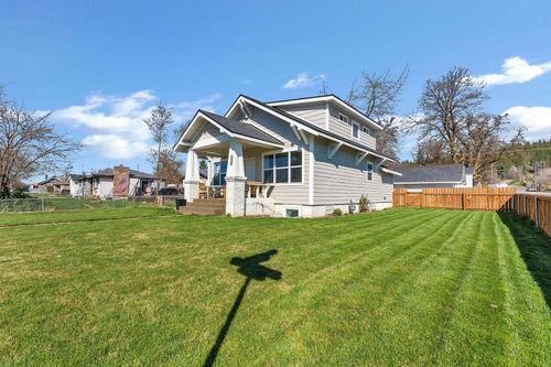 4323 E Cleveland Ave, Spokane, WA, 99217-7032 | Card Image