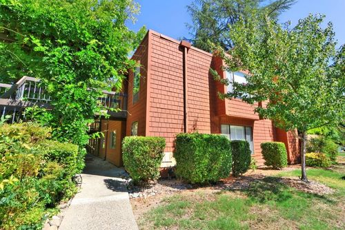 1-722 Woodside Ln E, Sacramento, CA, 95825-4326 | Card Image