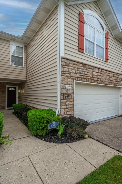 6991 Salon Cir, Huber Heights, OH, 45424-1579 | Card Image