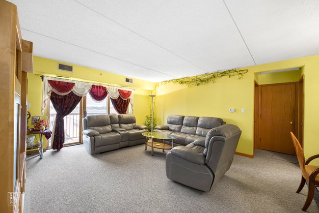APT-406 - 4700 N Harlem Ave, Condo with 2 bedrooms, 2 bathrooms and 1 parking in Norridge IL | Image 4