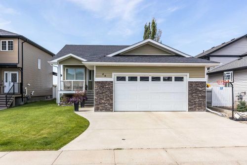 48 Somerside Way Se, Medicine Hat, AB, T1B0M1 | Card Image