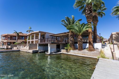 9018 Lakeview Dr, Parker, AZ, 85344-8066 | Card Image