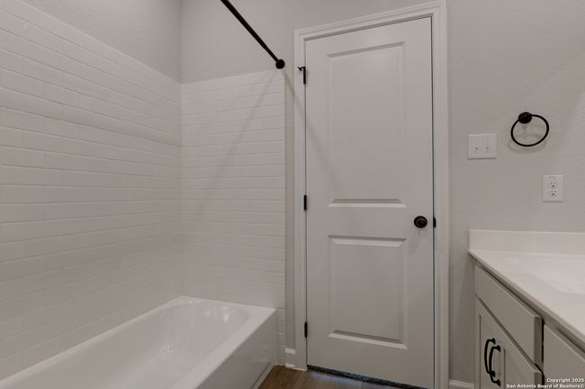 12841 Hill Plains Dr, House other with 4 bedrooms, 3 bathrooms and null parking in Schertz TX | Image 29