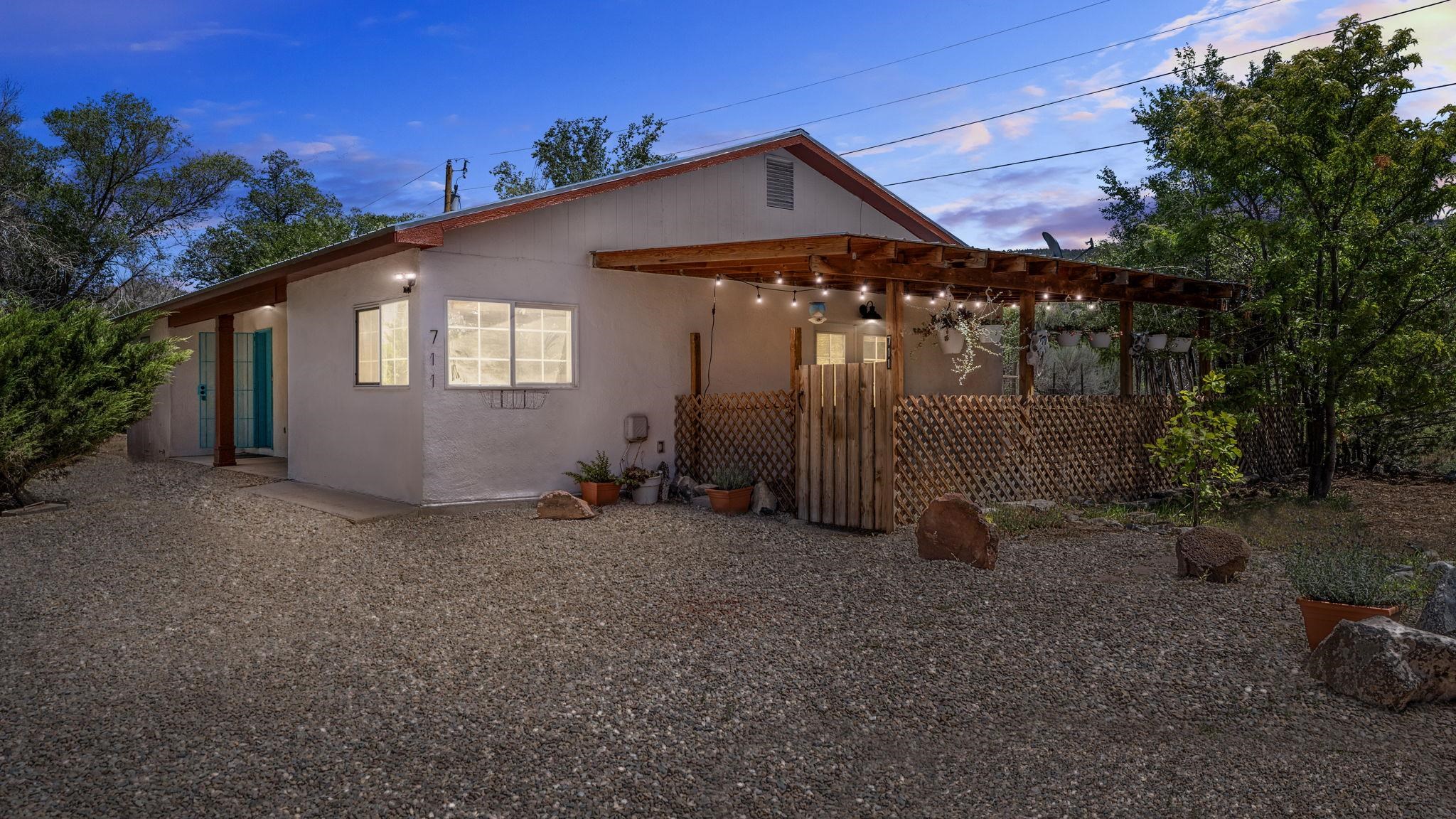 Kit Carson Rd, Taos, NM 87571