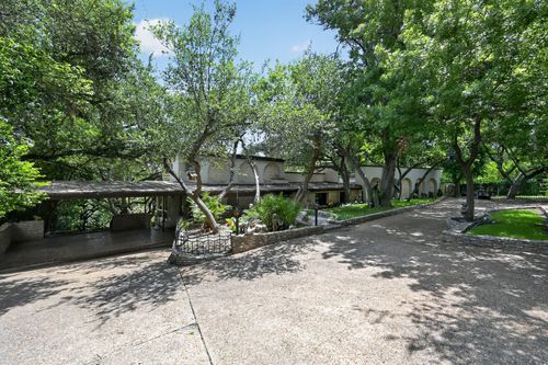 7044 Comanche Trl, Austin, TX, 78732-1004 | Card Image
