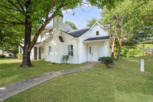 2176 Wellington Cir, Lithonia, GA, 30058-7969 | Card Image