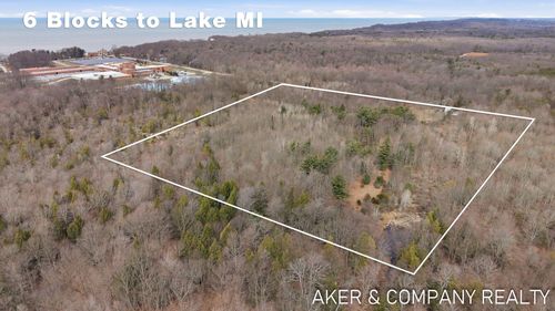 17078 Lake Michigan Dr, West Olive, MI, 49460-9555 | Card Image