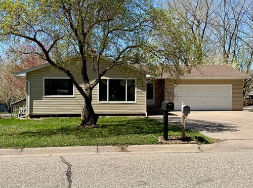 911 2nd Ave S, Buffalo, MN, 55313-1210 | Card Image