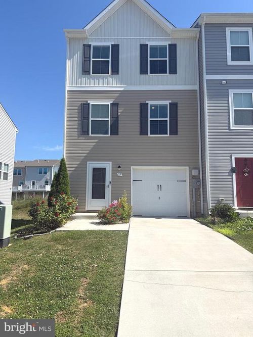 35 Thrower Rd, HEDGESVILLE, WV, 25427-4700 | Card Image