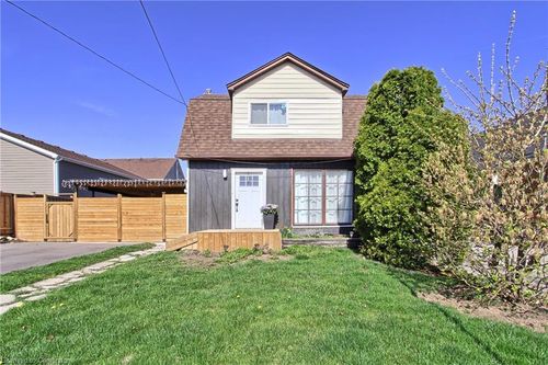 174 E 31st St, Hamilton, ON, L8V3P5 | Card Image