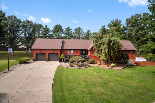 389 Meadowland Dr, Mineral Wells, WV, 26150-3130 | Card Image