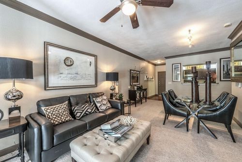 apt-433-5800 Woodway Dr, Houston, TX, 77057-1512 | Card Image